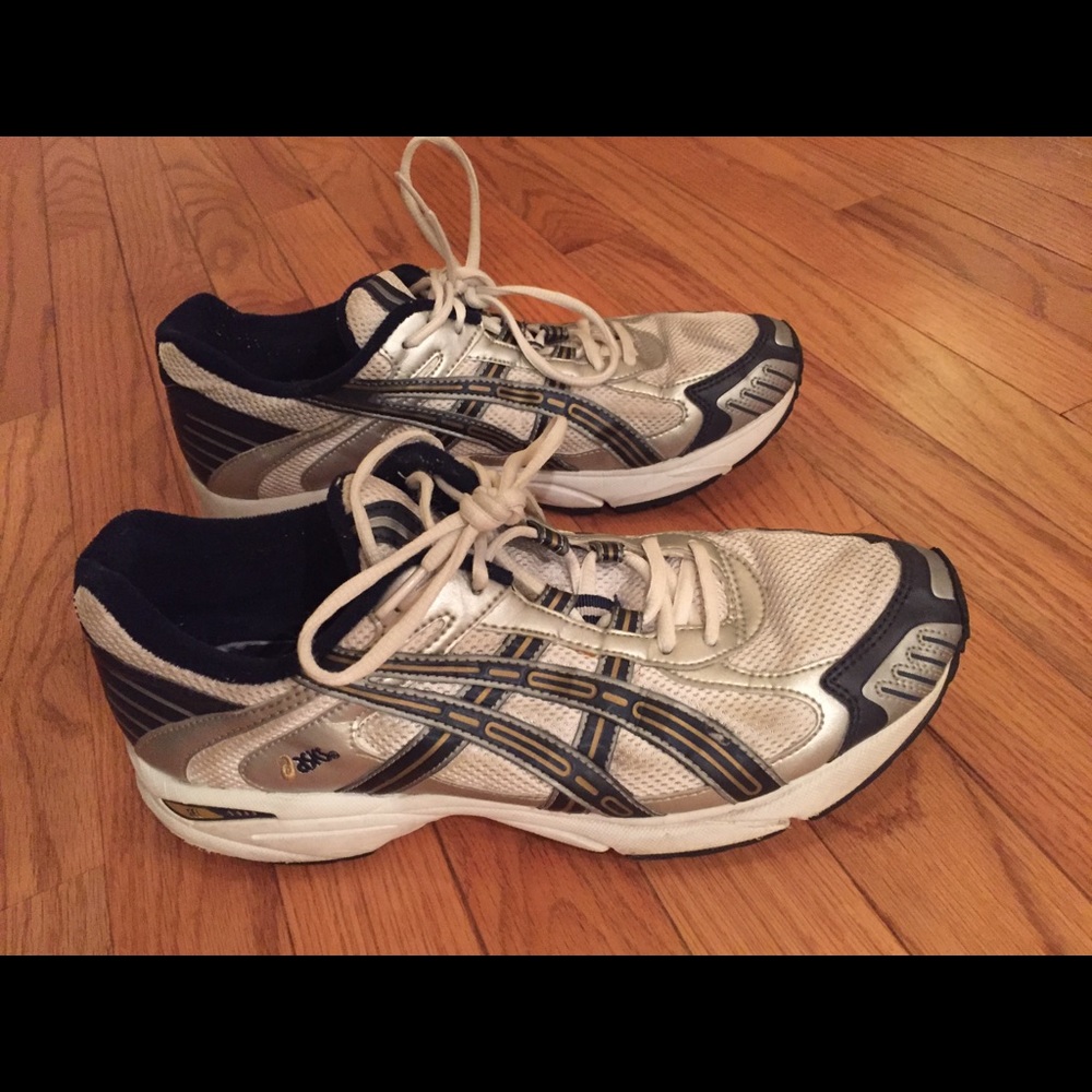 ASICS gel men’s running shoes sz10
